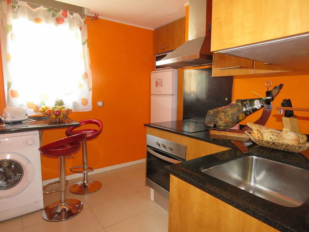 Apartment Apartamentos Atico Airport Barcelona, Terraza Y Barbacoa El Prat de Llobregat